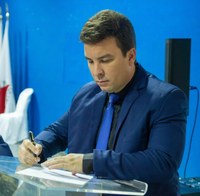 Posse do vereador e vice-presidente Netim Ornelas